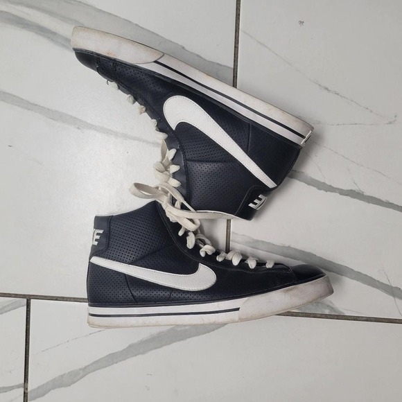 Nike sweet classic high black and white high-top sneaker 9